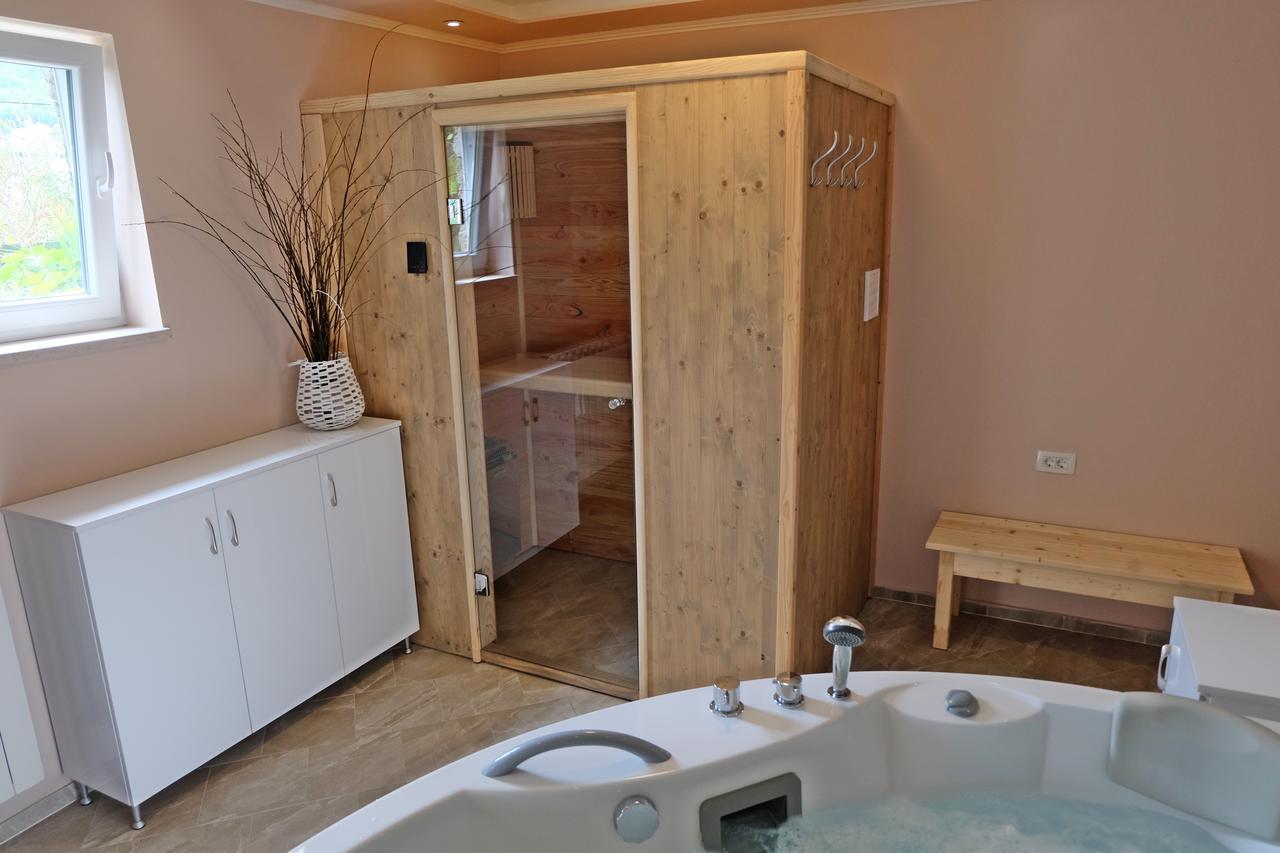 Apartments And Rooms Deskovic Mošćenička Draga Eksteriør bilde