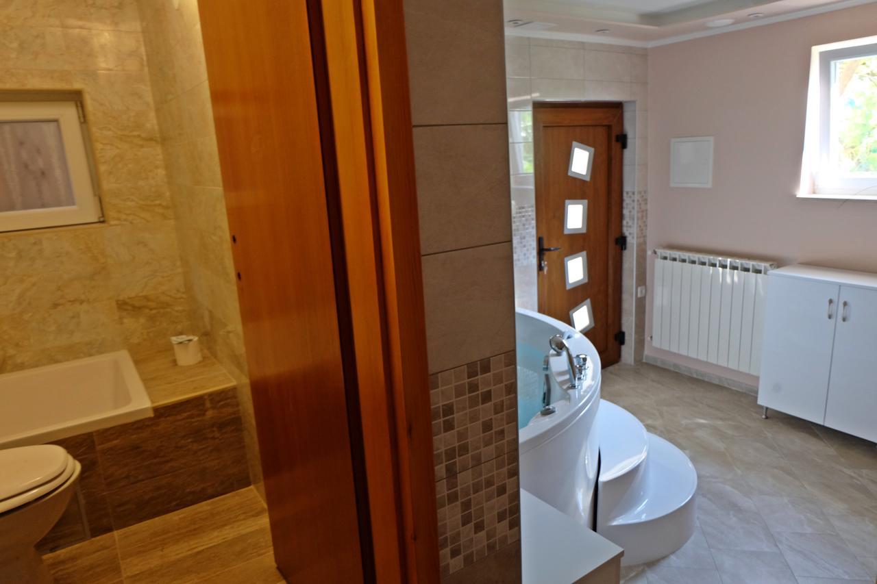 Apartments And Rooms Deskovic Mošćenička Draga Eksteriør bilde