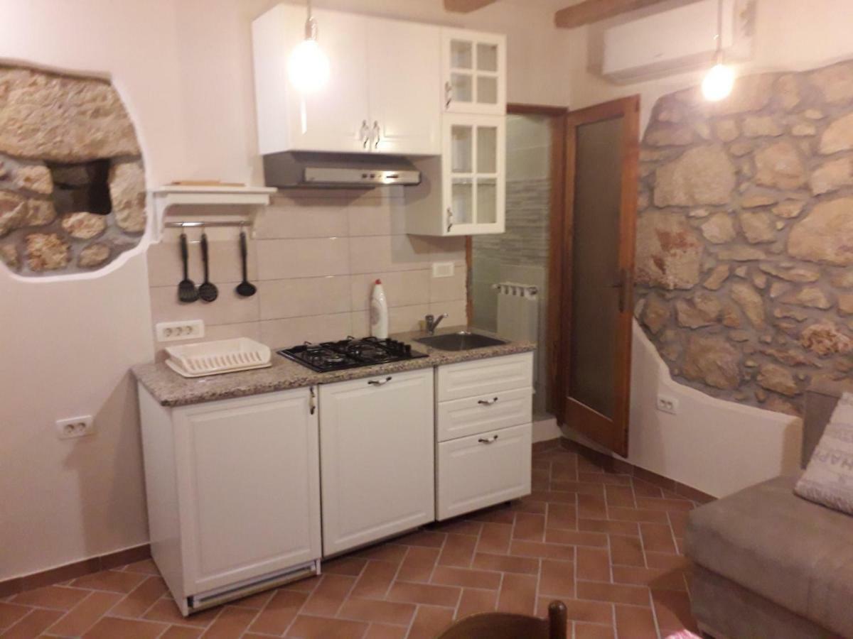 Apartments And Rooms Deskovic Mošćenička Draga Eksteriør bilde